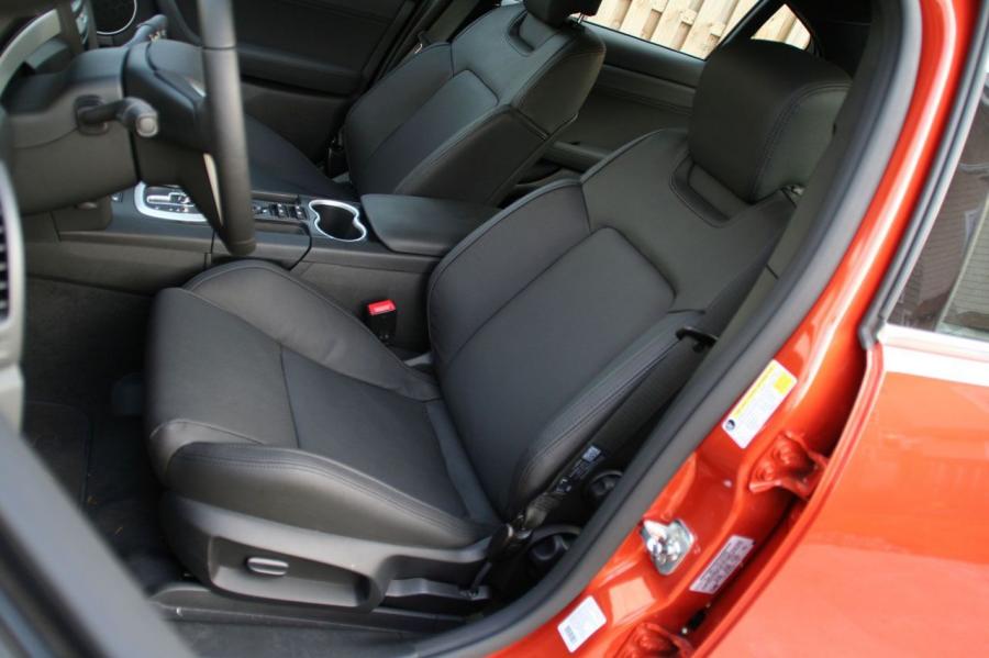  Pontiac G8 GT 2008 года  (фото 14 из 48)